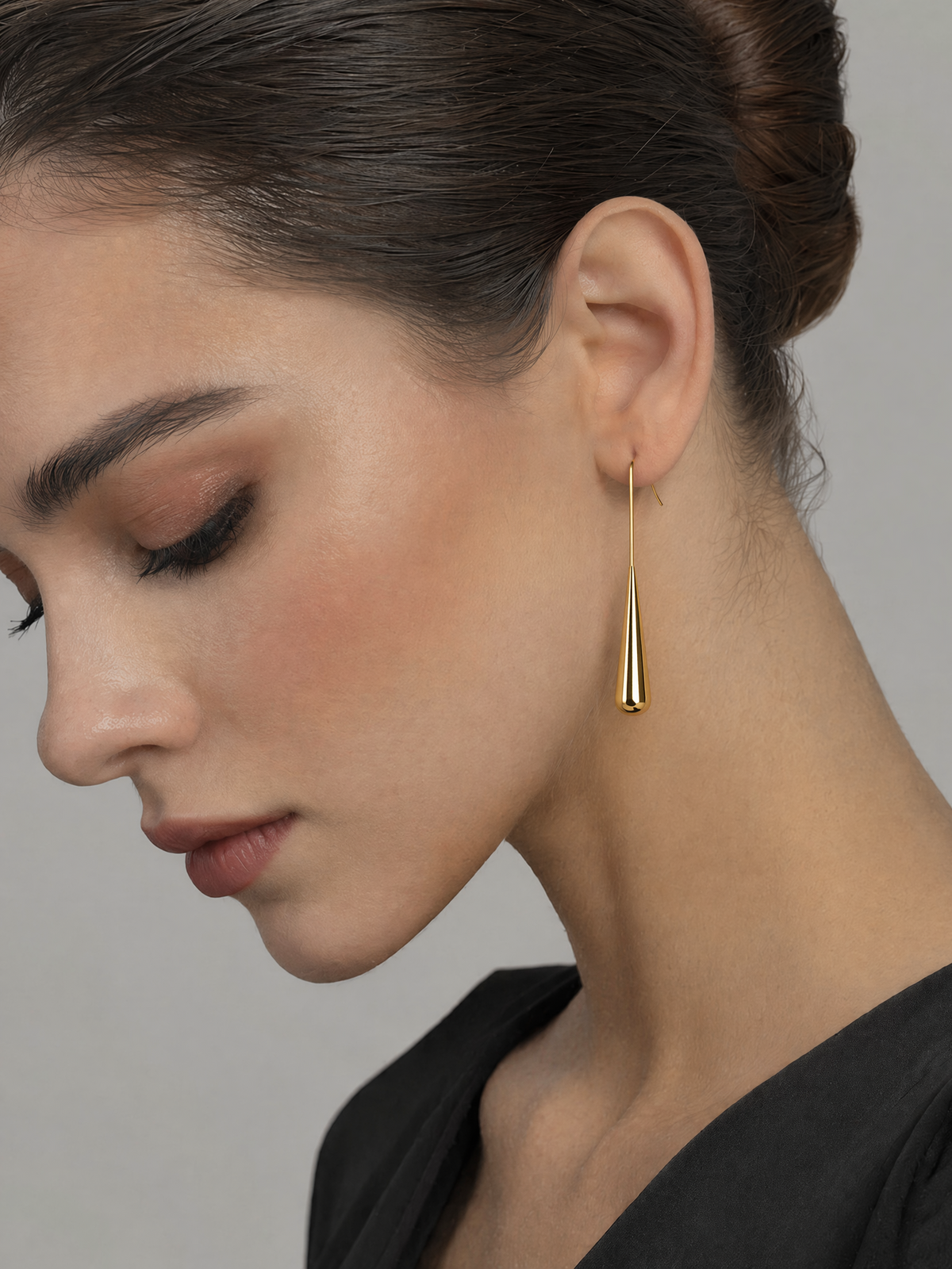 Minimalist Teardrop Threader Earrings