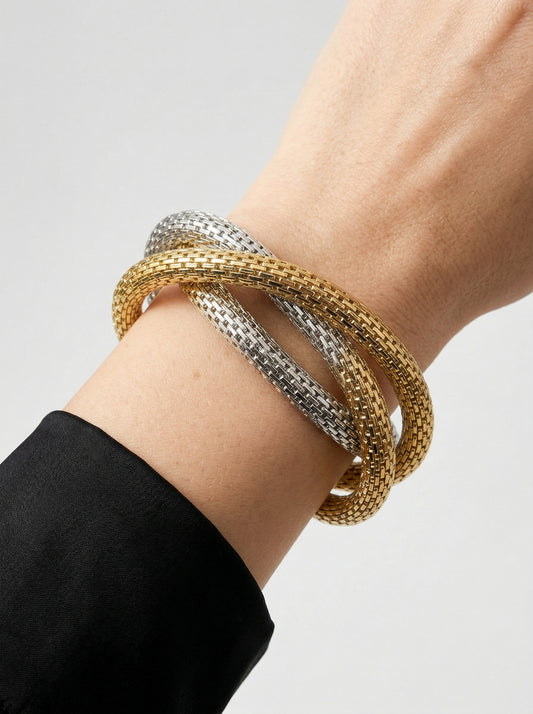 سوار من سلسلة أفعى معدنية من ثلاث حلقات متشابكة ومضفرة