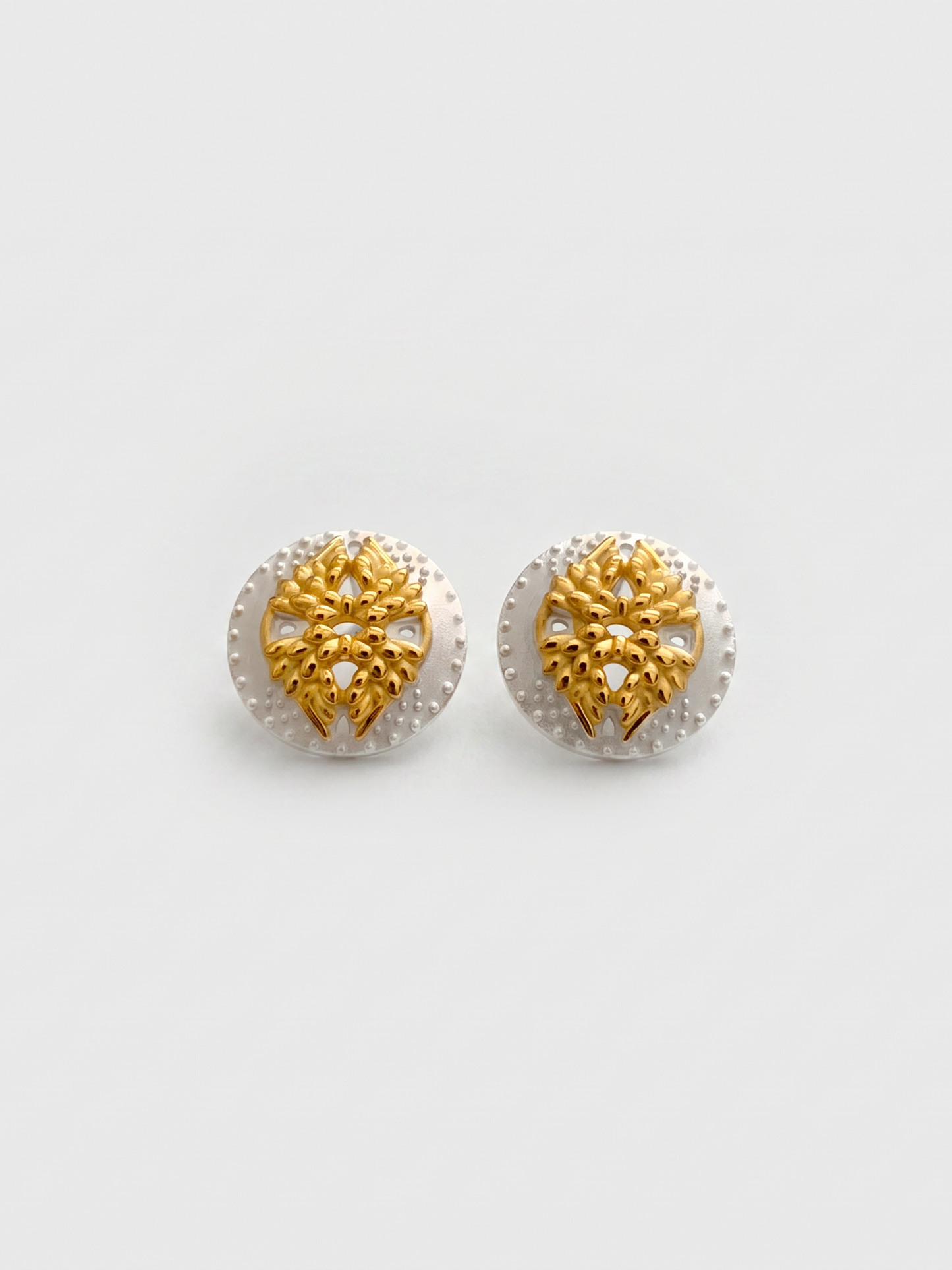 French Vintage Embossed Hollow Gold Stud Earrings
