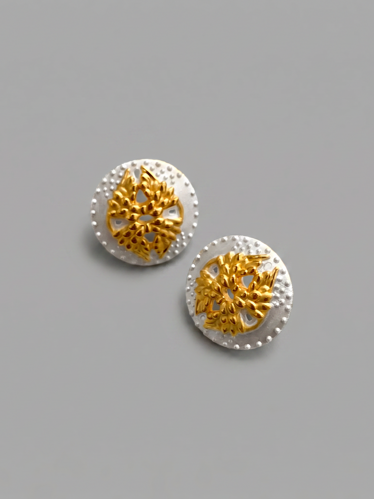 French Vintage Embossed Hollow Gold Stud Earrings