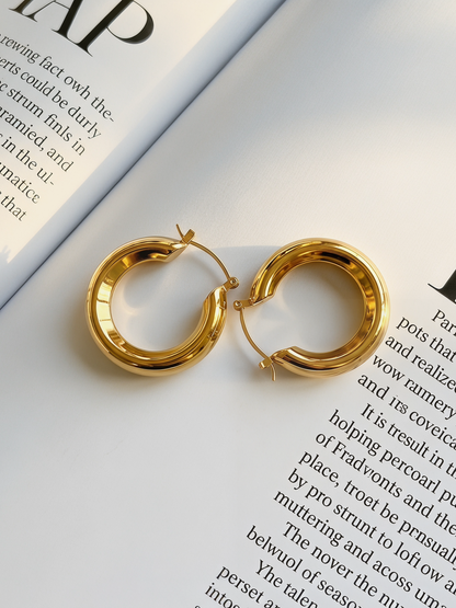 French Vintage 18K Gold Minimalist Thick Hoop Earrings