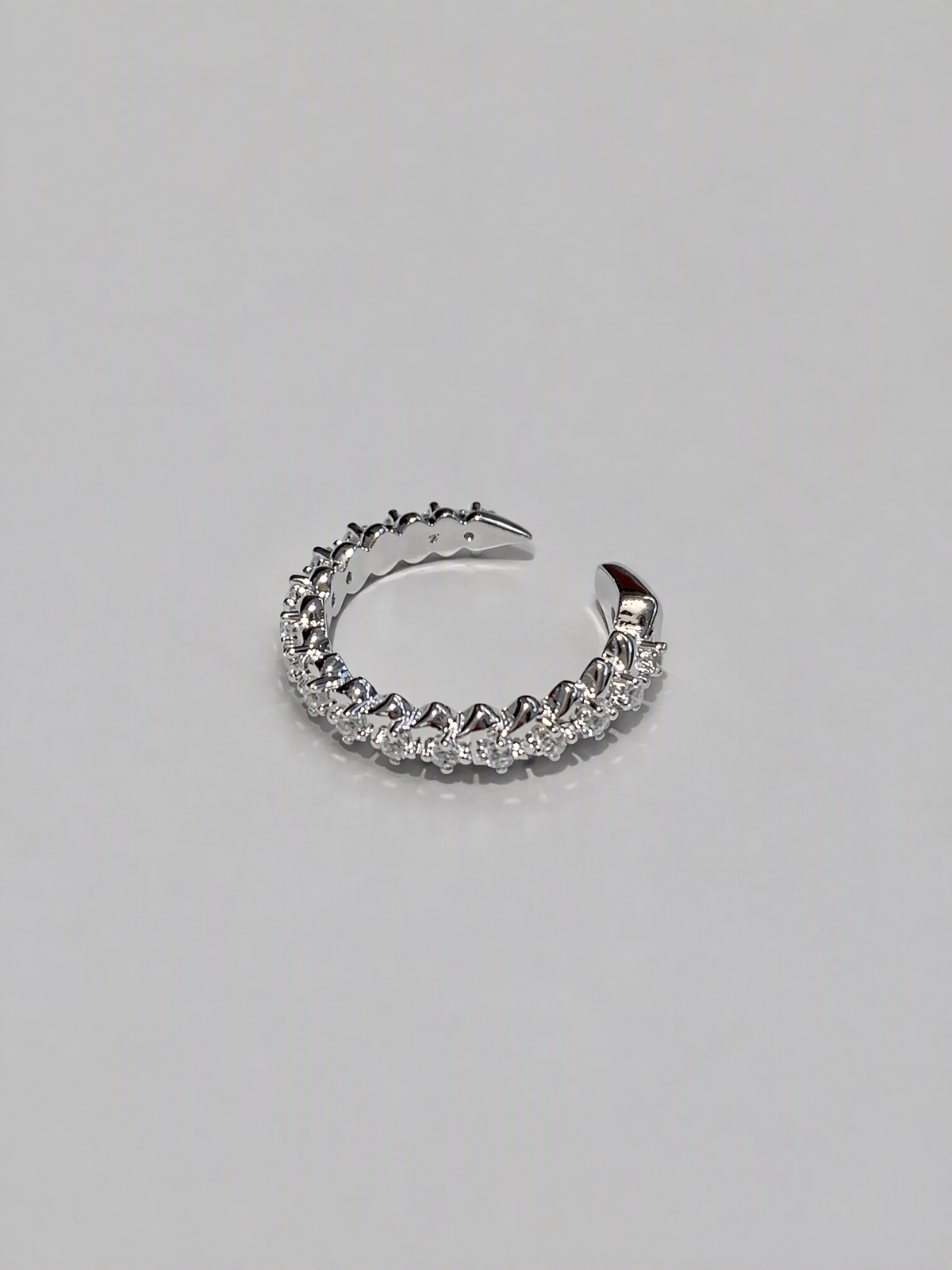 Pavé Herringbone Ring