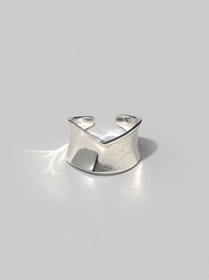 Mirror Etch Wave Ring