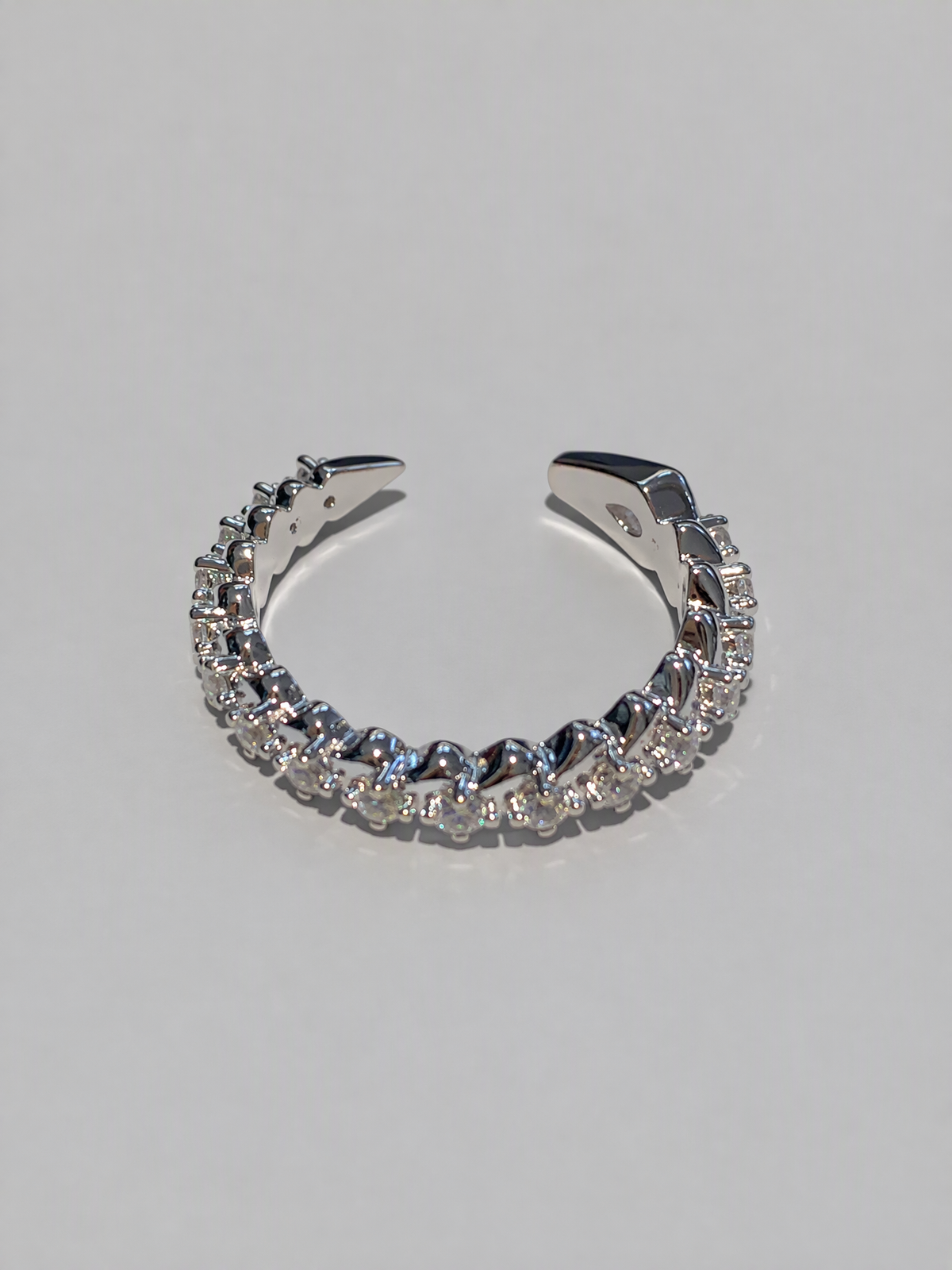 Pavé Herringbone Ring