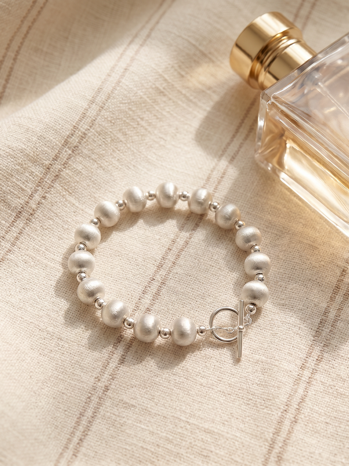 Bracelet à perles rondes brossé mat en argent sterling 925