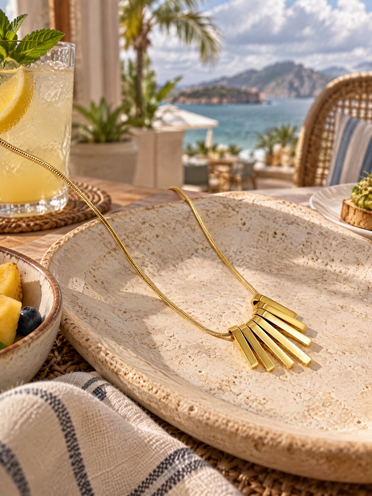 Bar Fringe Pendant Necklace
