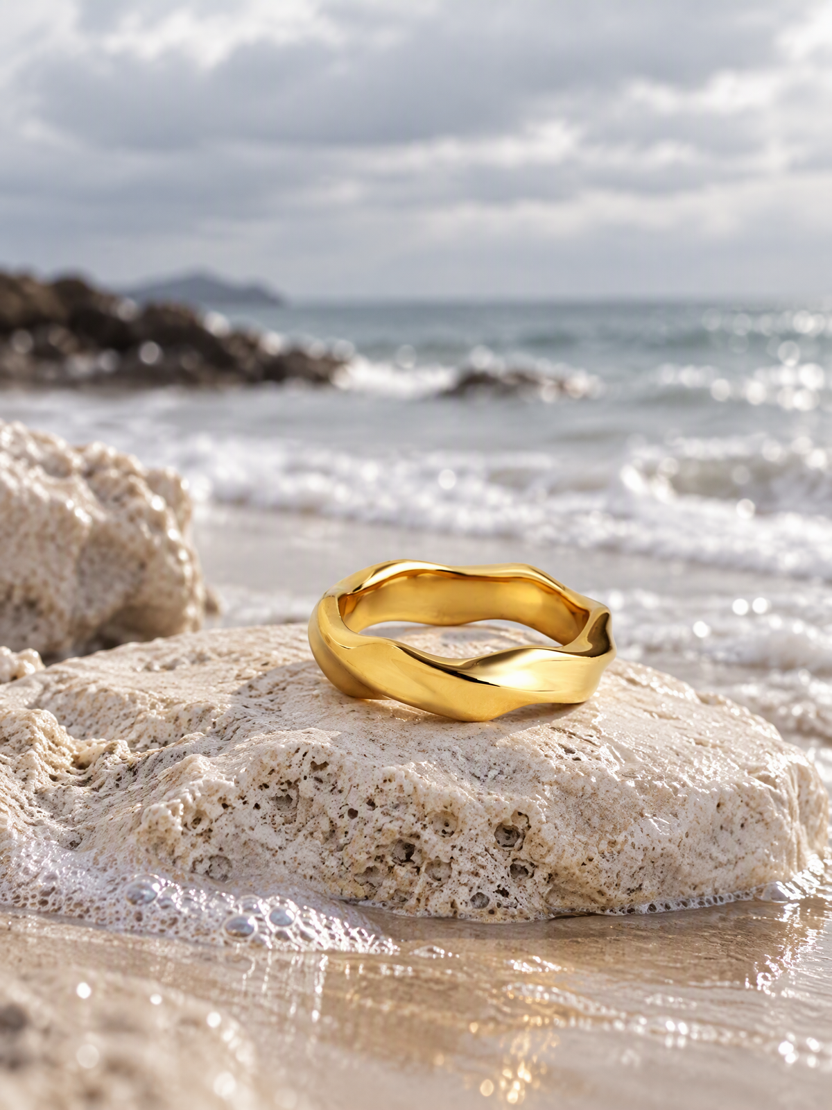 Sculptural Wave Ring