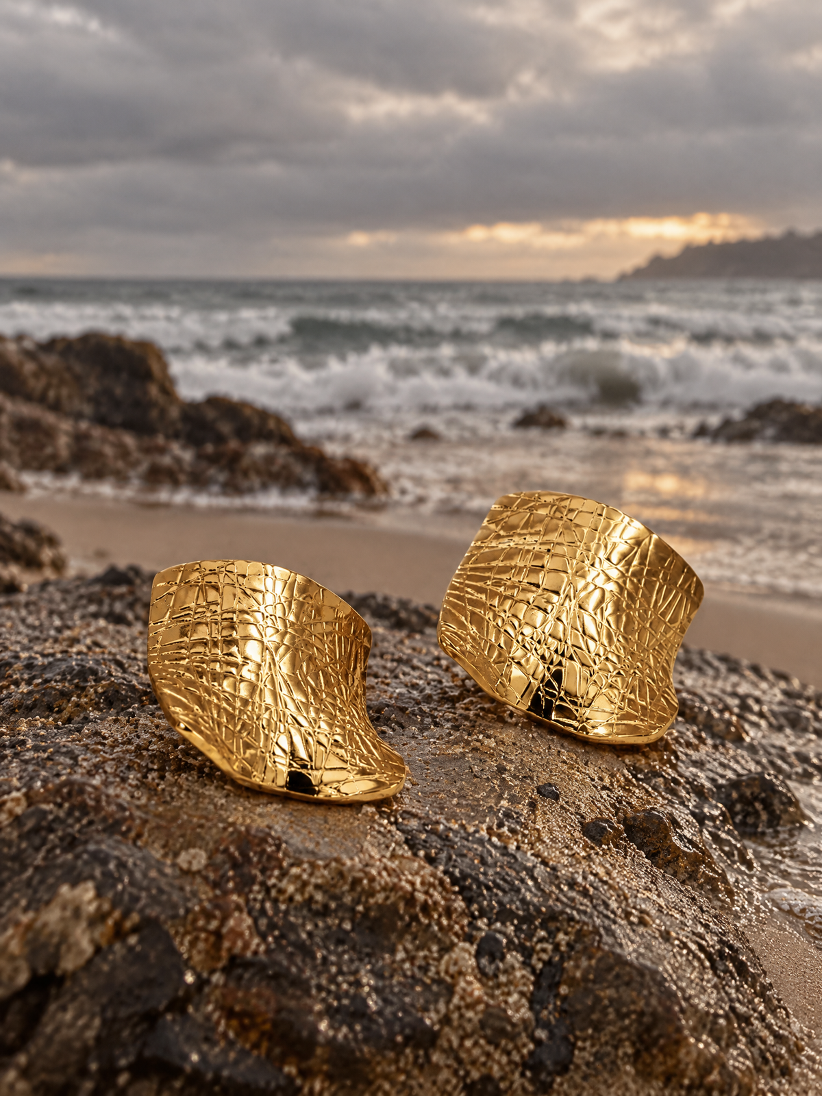 Croc-Embossed Sculptural Studs