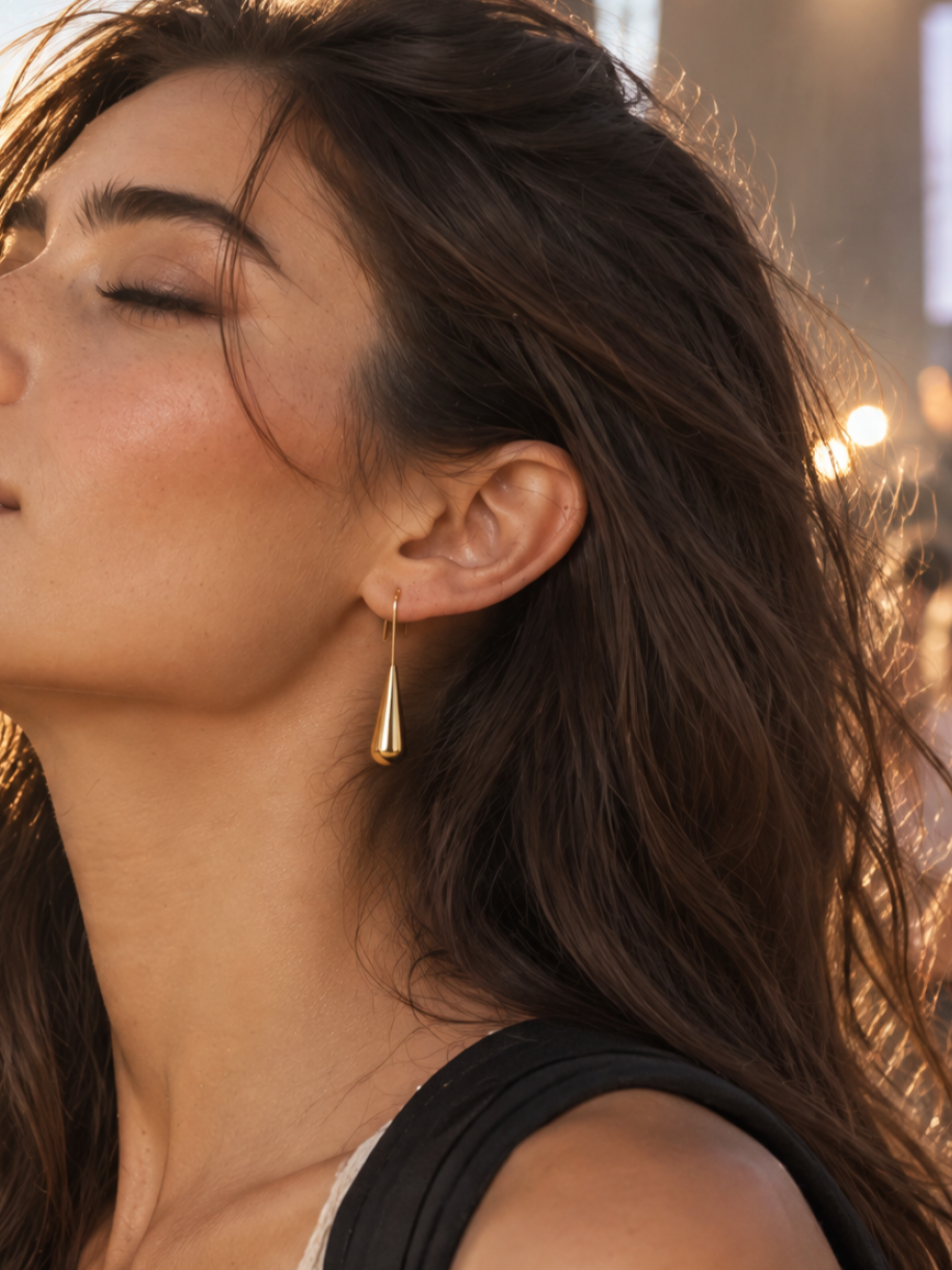 Minimalist Teardrop Threader Earrings